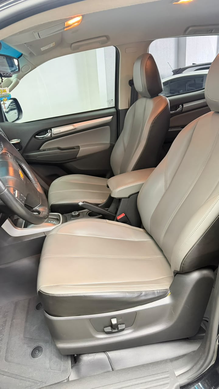 CHEVROLET S10
