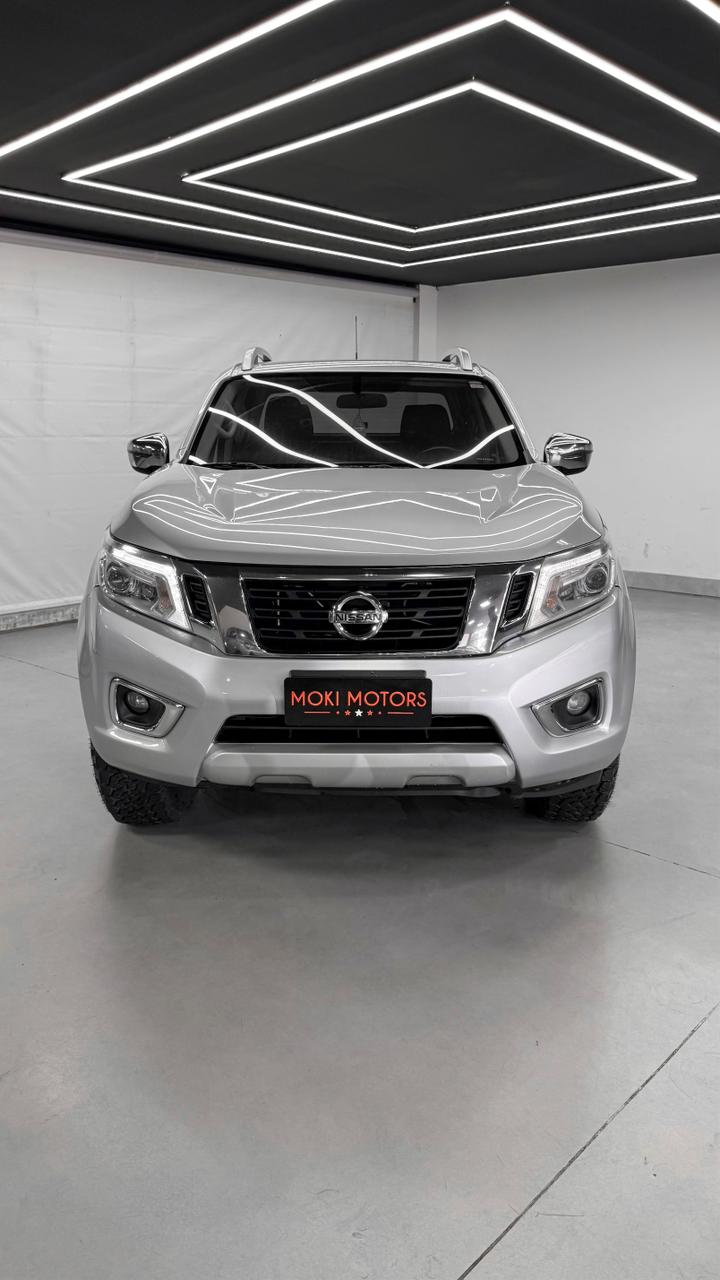 NISSAN FRONTIER LEATX4