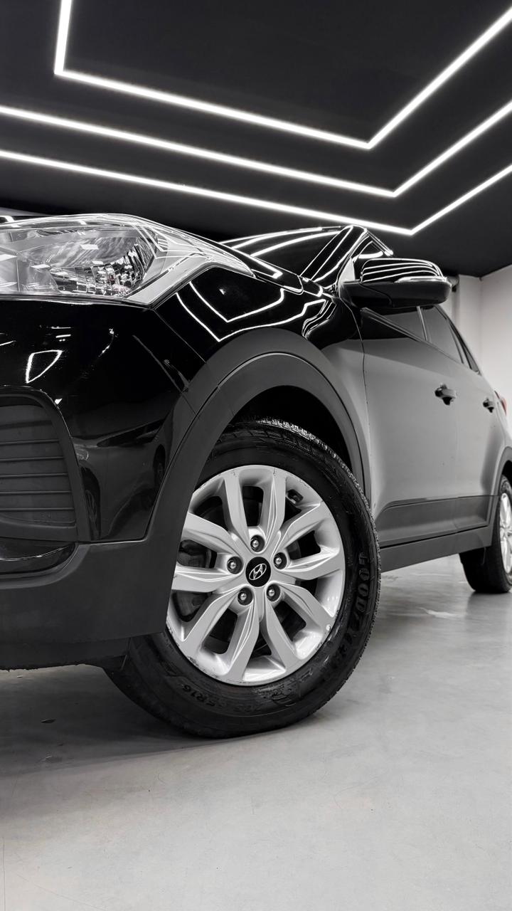 HYUNDAI CRETA ACTION