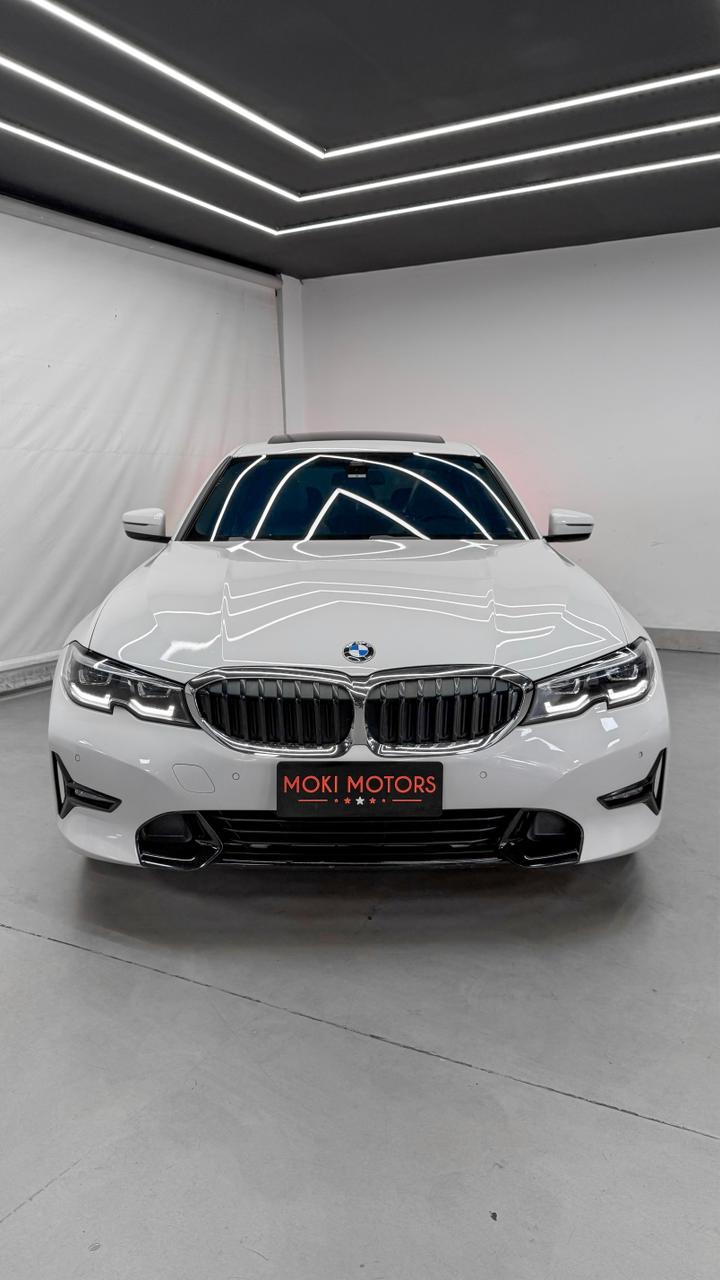 BMW 320i ACTIVE
