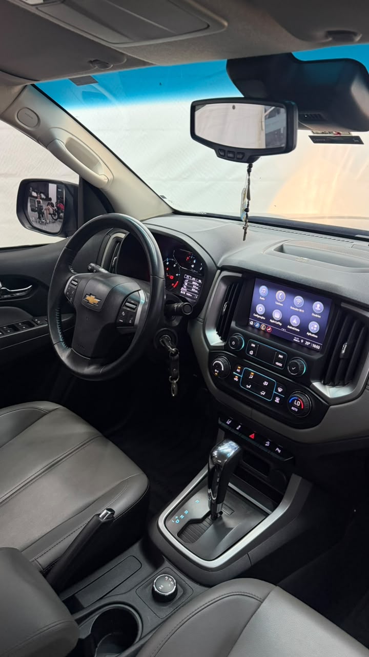 CHEVROLET S10