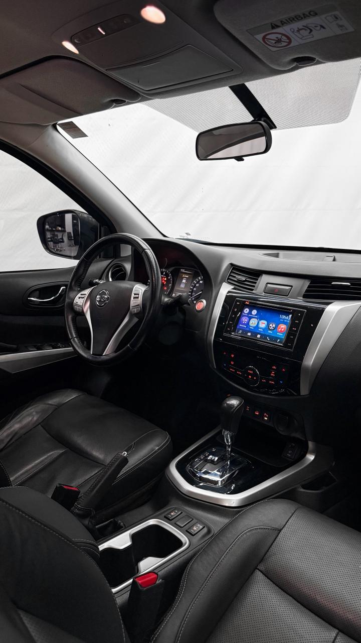 NISSAN FRONTIER LEATX4