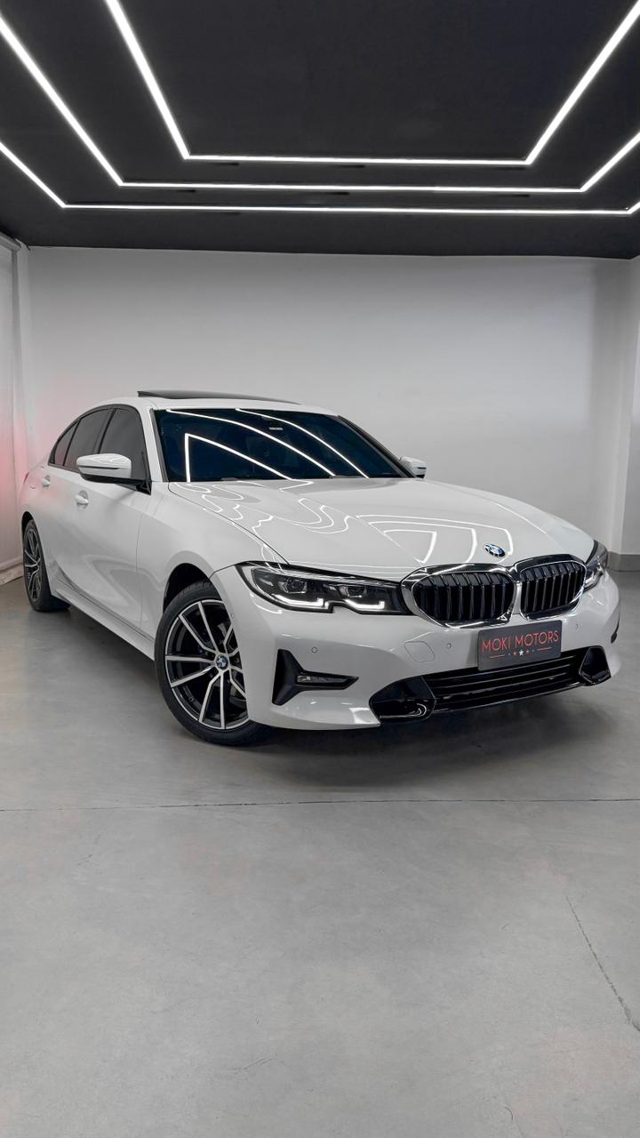 BMW 320i ACTIVE